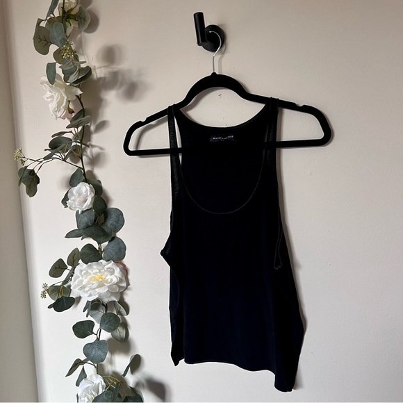 Brandy Melville Tank Top - Picture 2 of 9